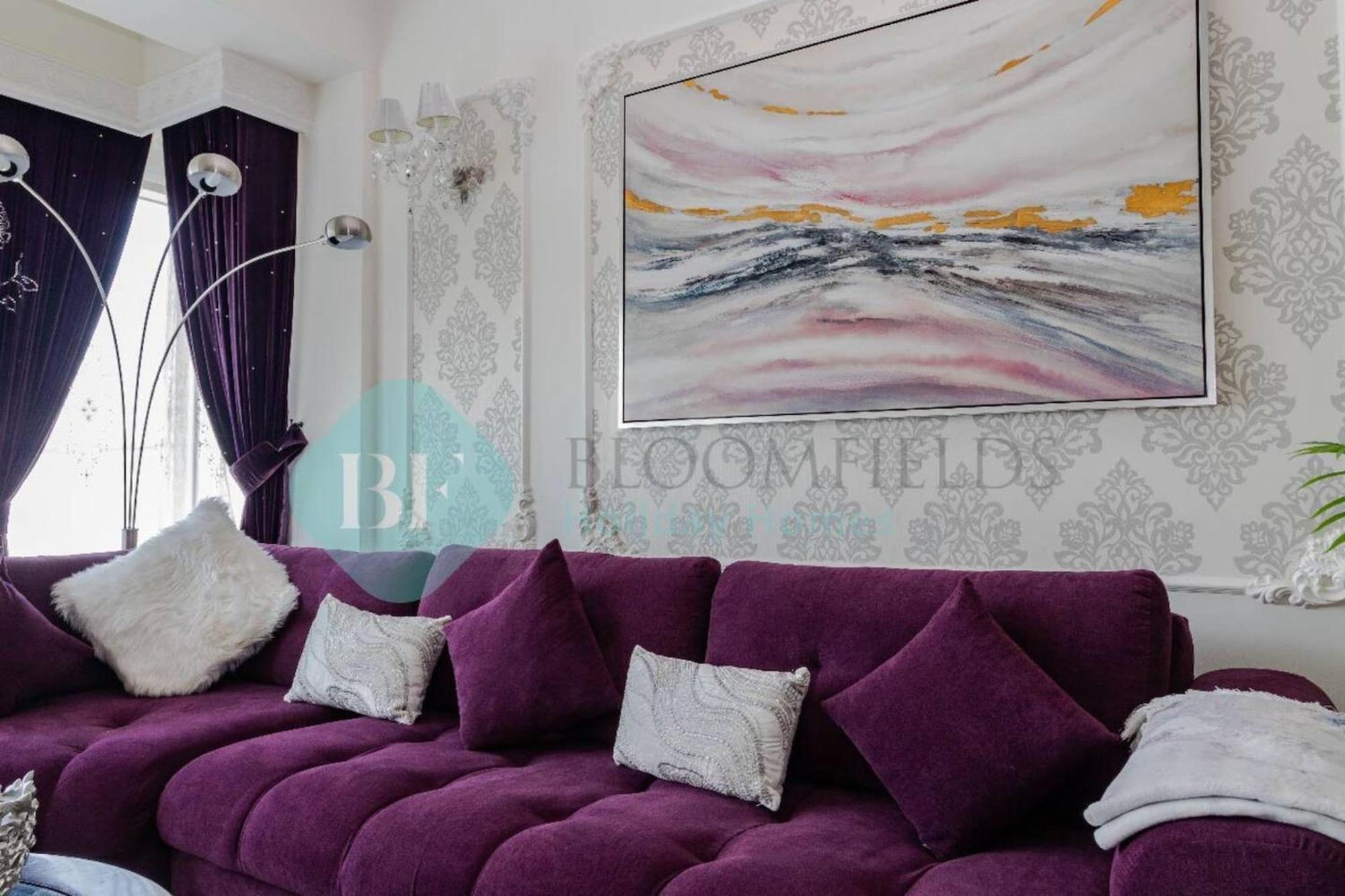 Apartment Bloomfields Grandeur 3br In Wave Tower Al Reem Abu Dhabi